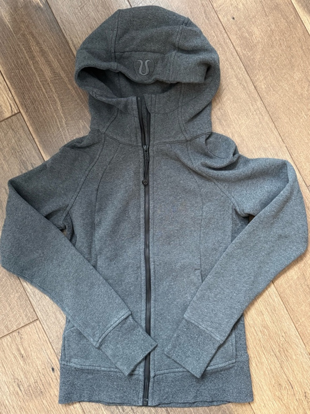 Lululemon Scuba Hooded Zip-Up in Heathered Charcoal
